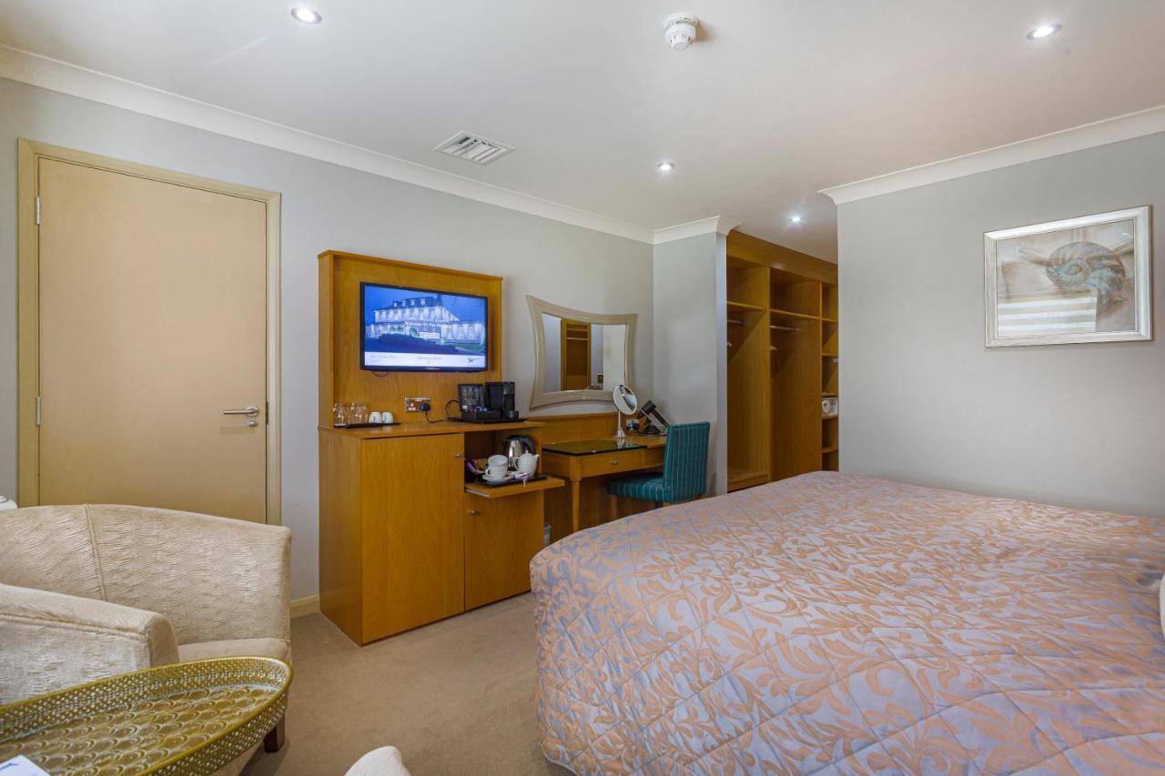 The Pheasant Hotel, Holt, Norfolk Kelling Екстер'єр фото